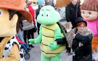 PARADE DE NOËL DES MASCOTTES